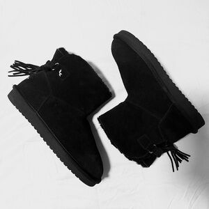 UGG Koolaburra Black Fur Boots 10